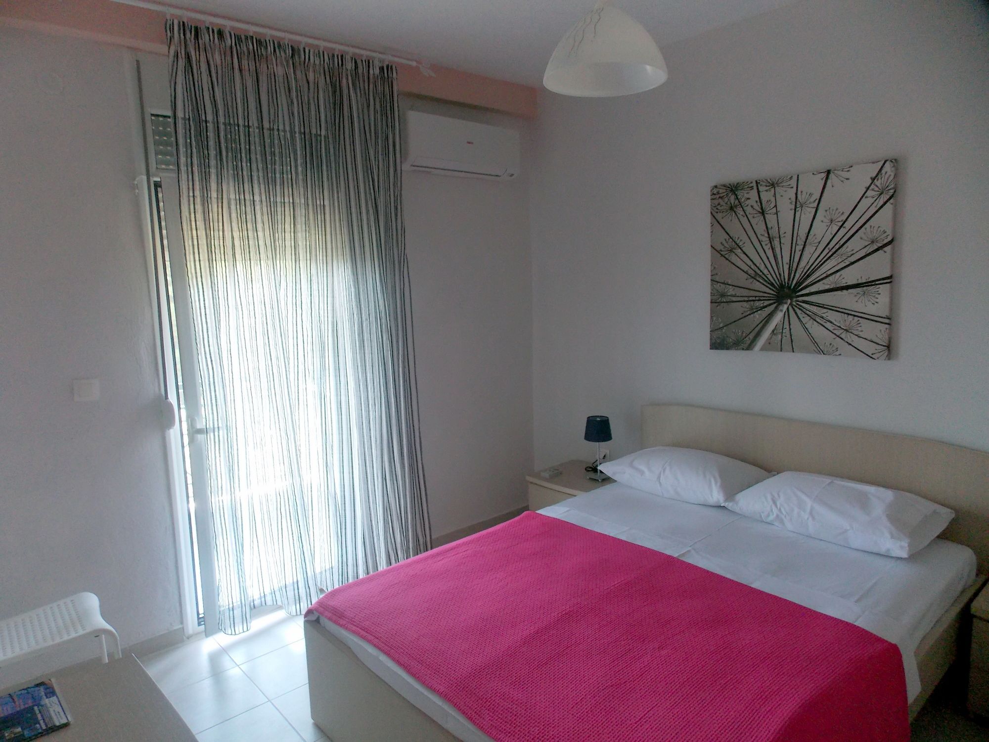 Nikos Apartments Ситония Екстериор снимка