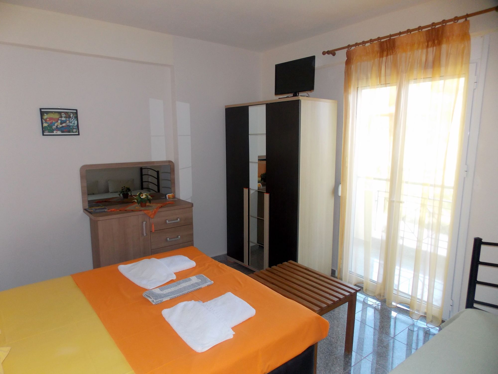 Nikos Apartments Ситония Екстериор снимка
