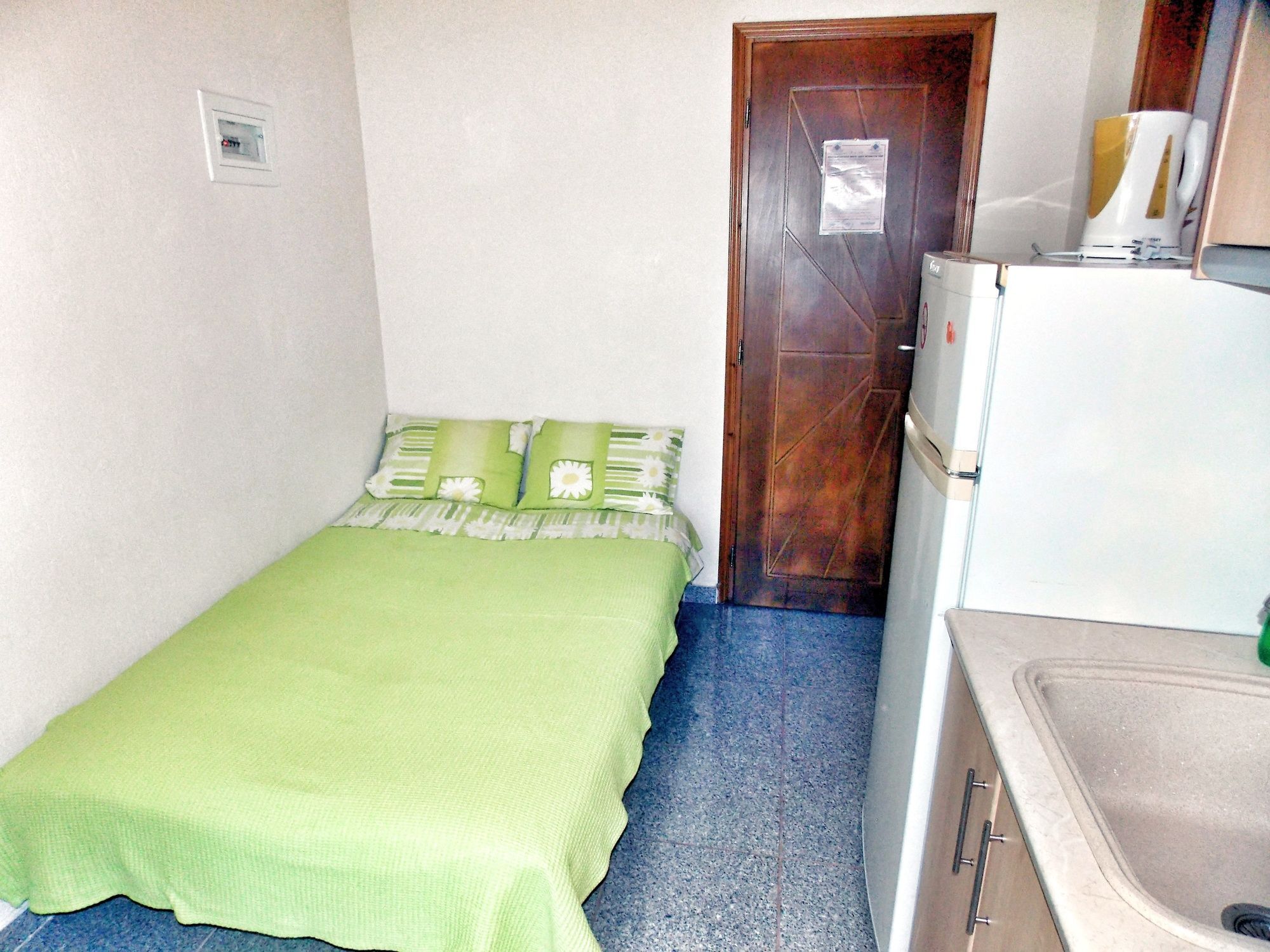 Nikos Apartments Ситония Екстериор снимка