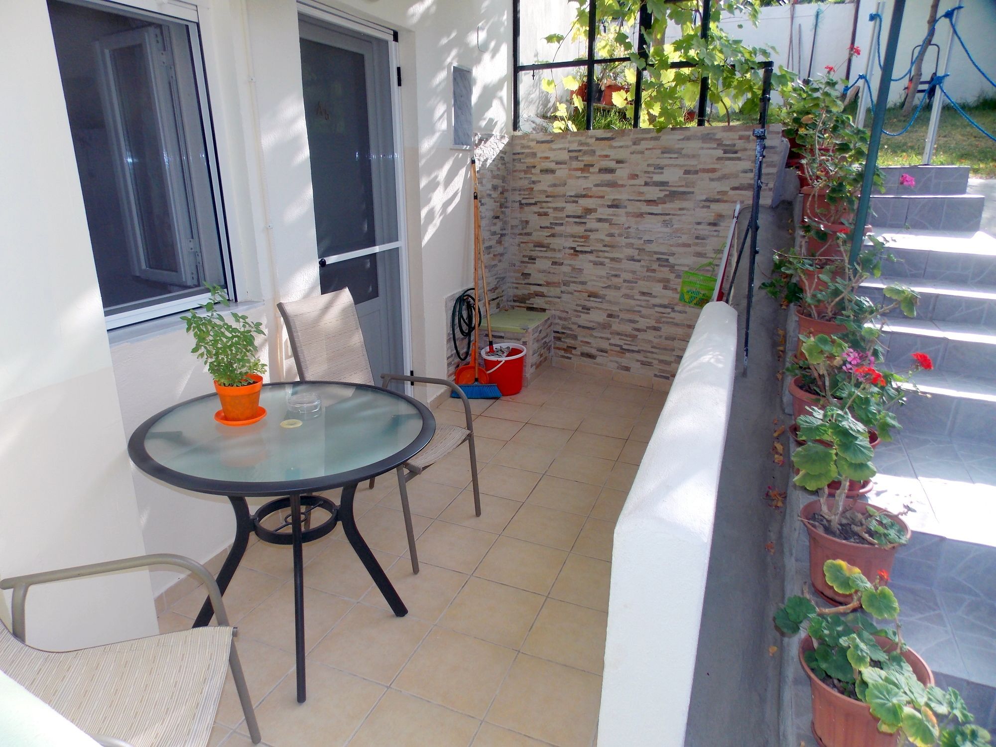 Nikos Apartments Ситония Екстериор снимка